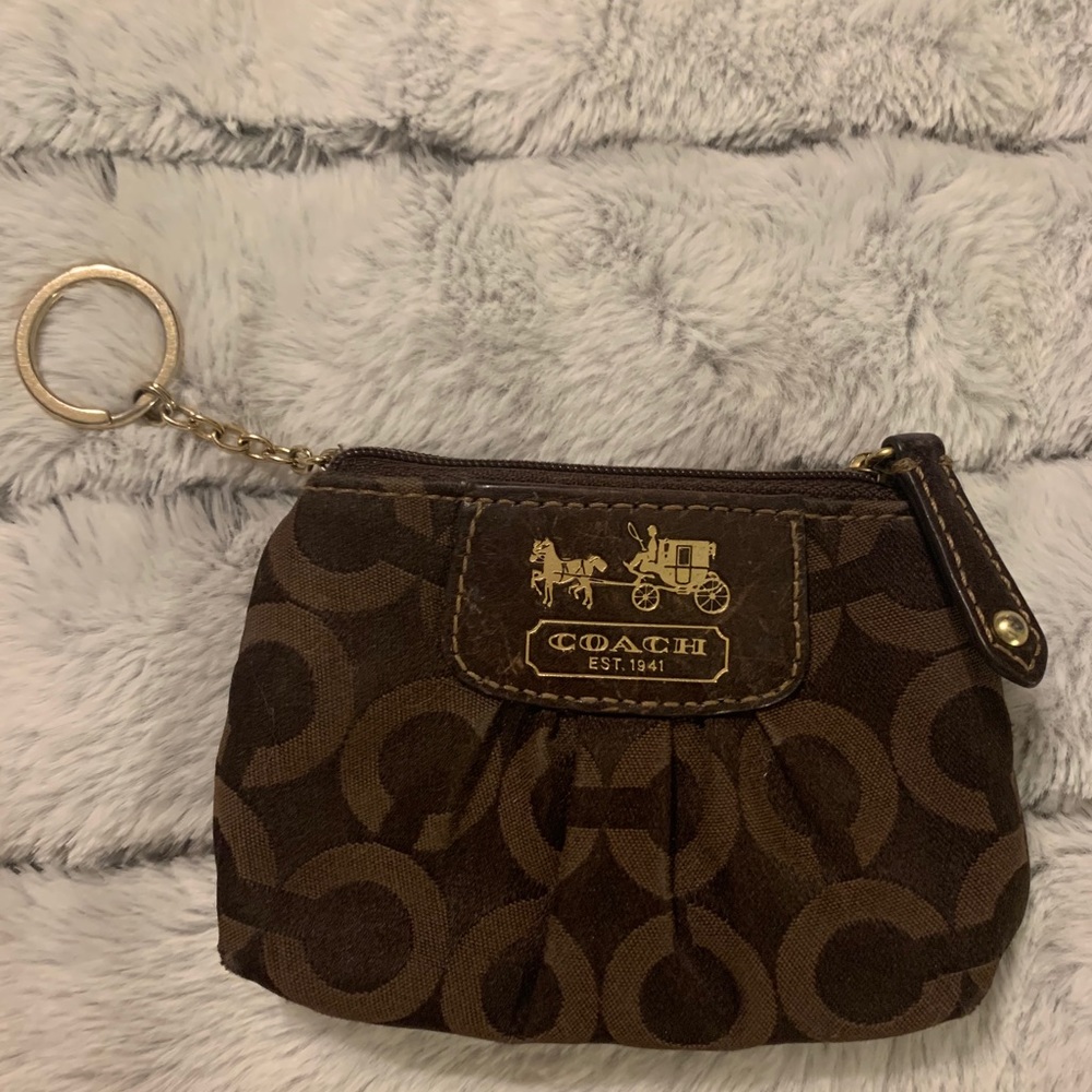 coach coin purse Pre-loved with some signs of wear